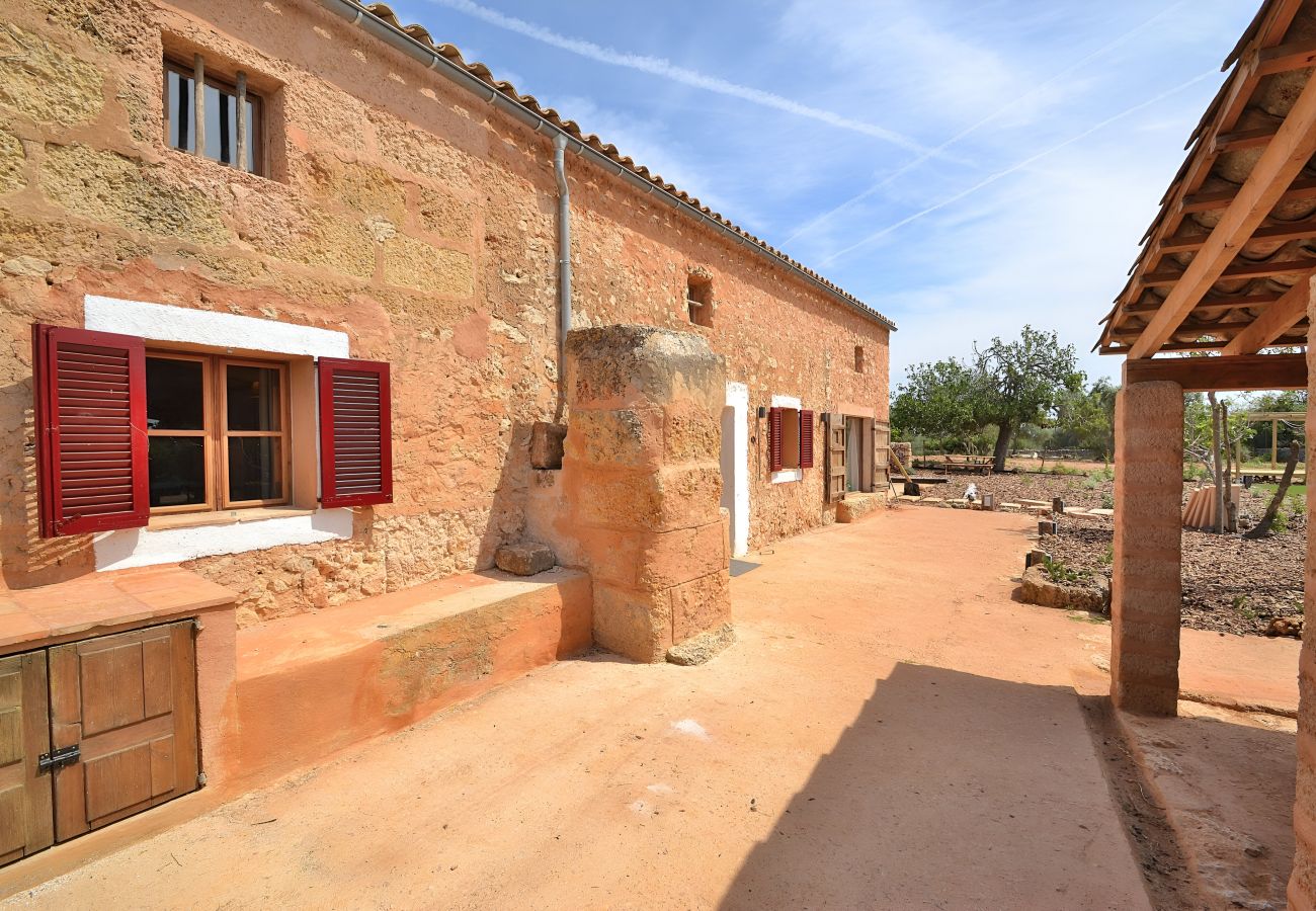 Casa rural en Llubi - 005 Finca Can Cortana 1782-2016/ET by Mallorca Cha