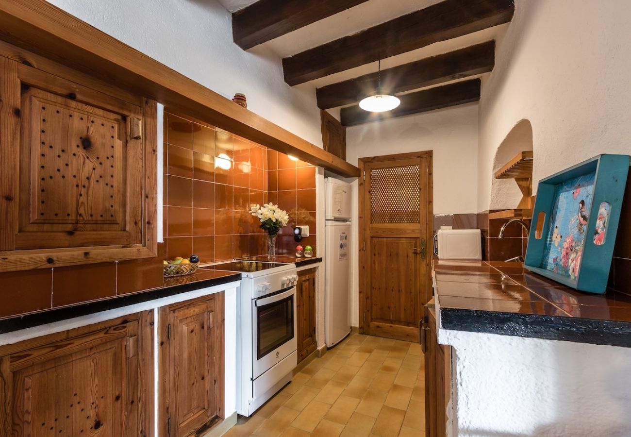 Casa en Cala Sant Vicenç - Blue fisherman house 3 By home villas 360