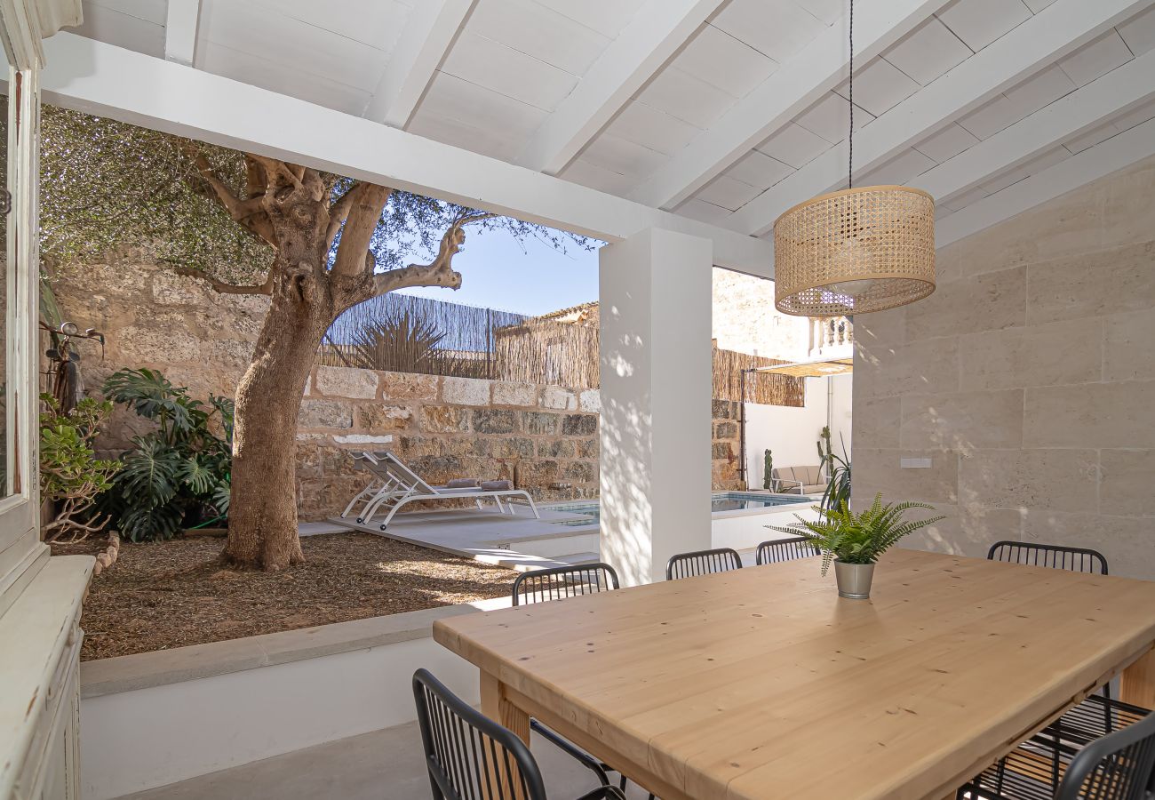 casa de pueblo, Muro, Mallorca, piscina, terraza