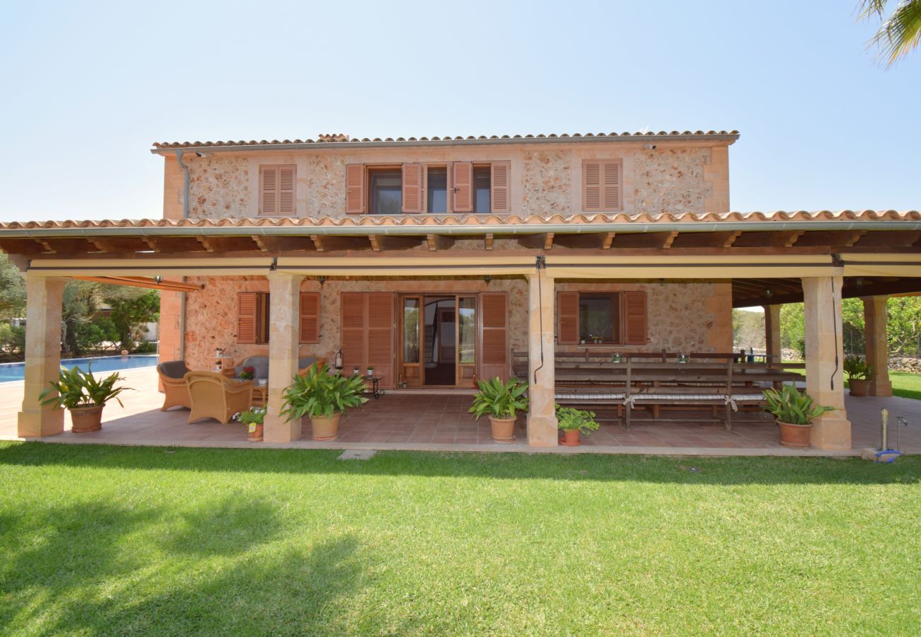 Familienferienhaus mit großem Garten