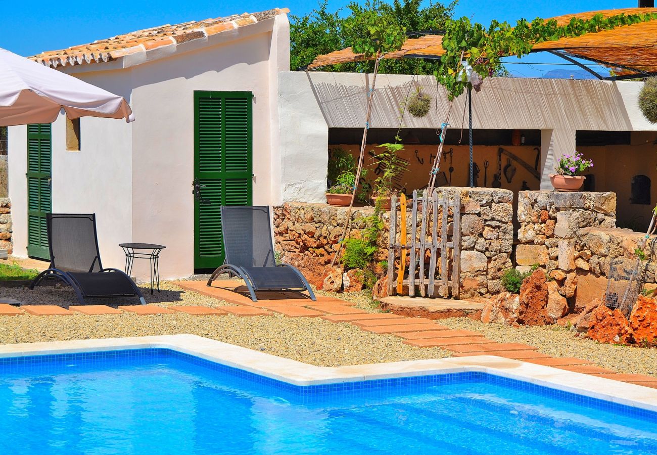 Ab 100€ pro Tag  können Sie Ihre Villa auf Mallorca mieten