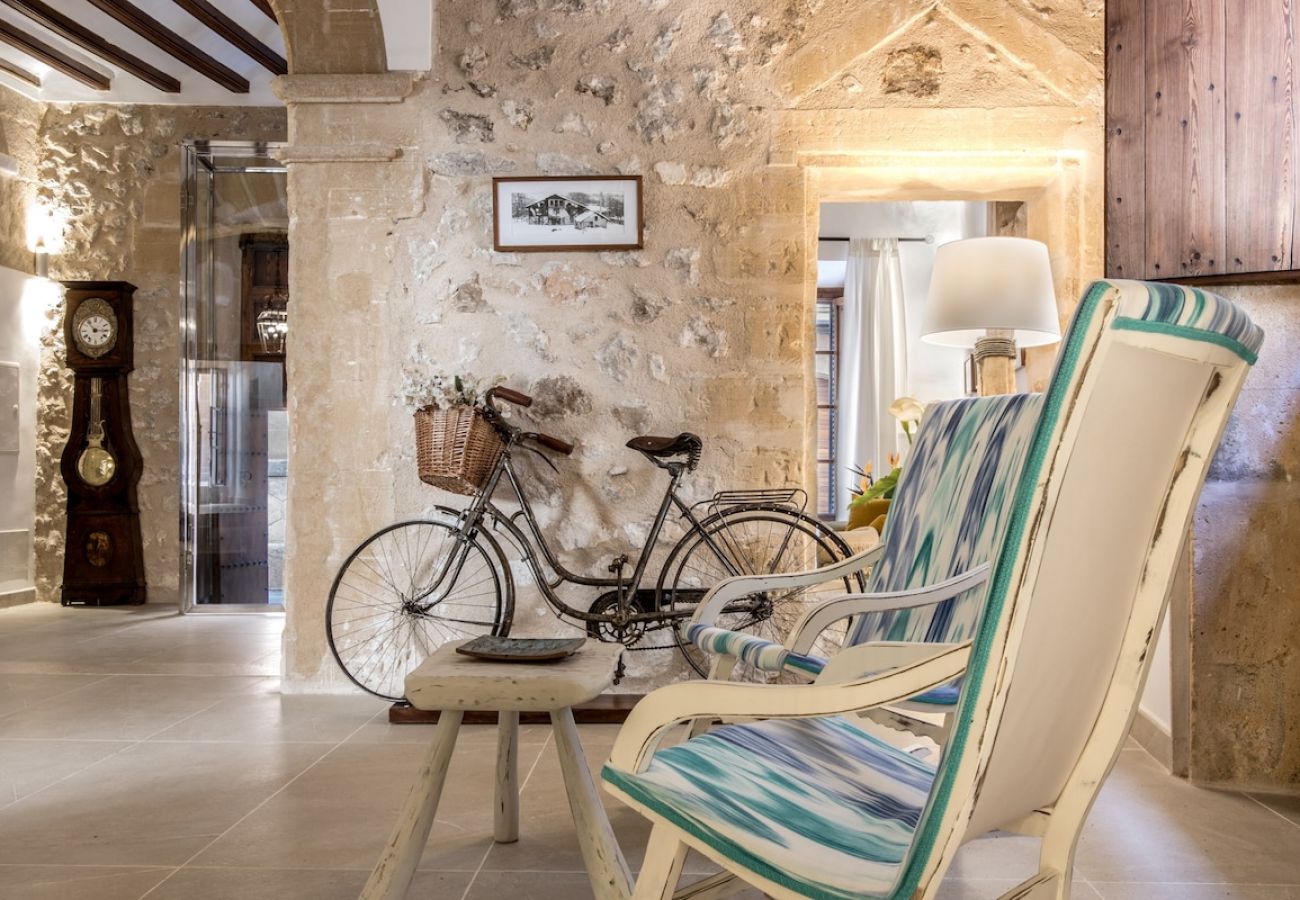 Ferienhaus in Pollensa - Townhouse Deluxe Can Butxaca By home villas 360