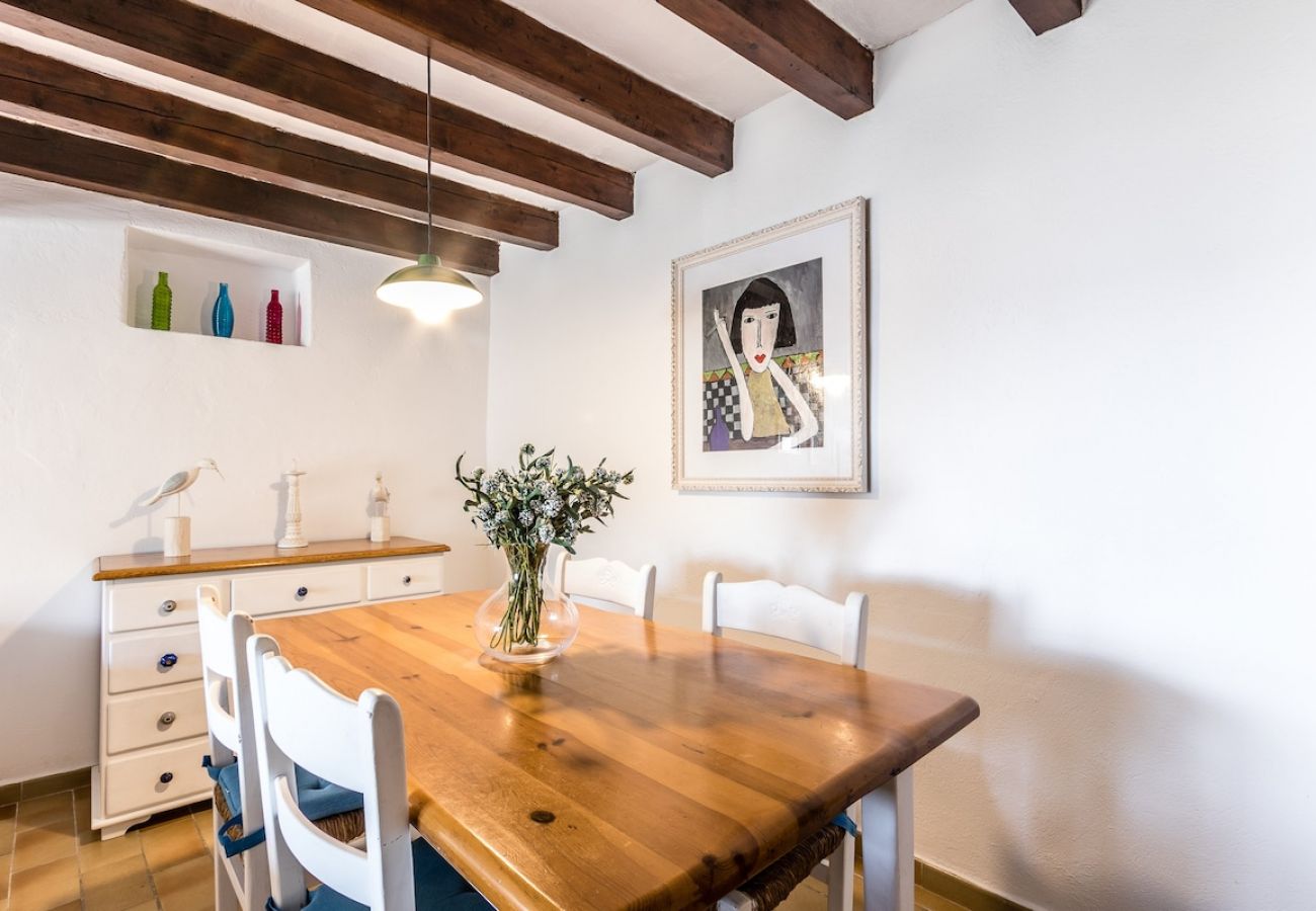 Ferienhaus in Cala Sant Vicenç - Blue fisherman house 3 By home villas 360