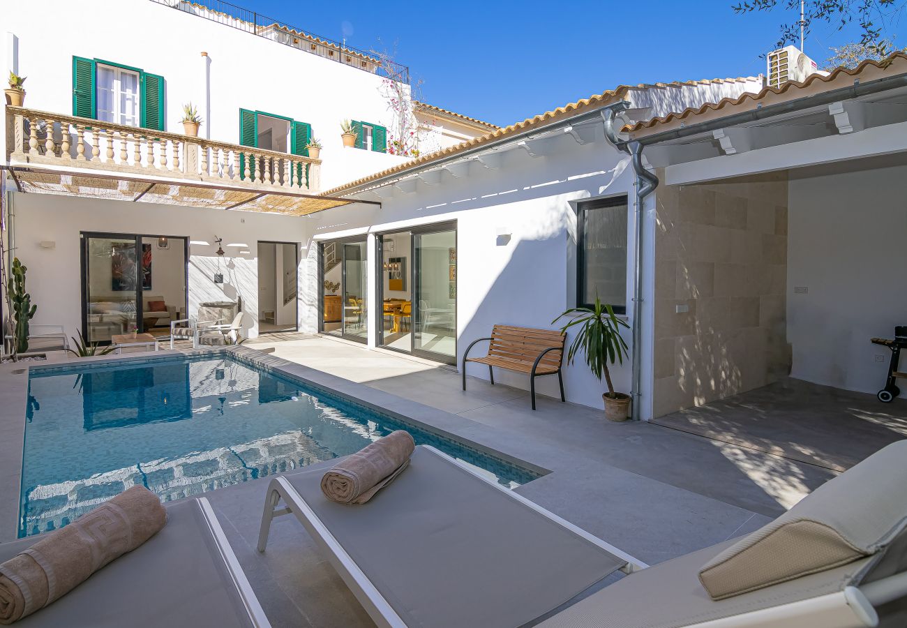 mallorquinisches Haus, Schwimmbad, Garten, Terrasse, Muro