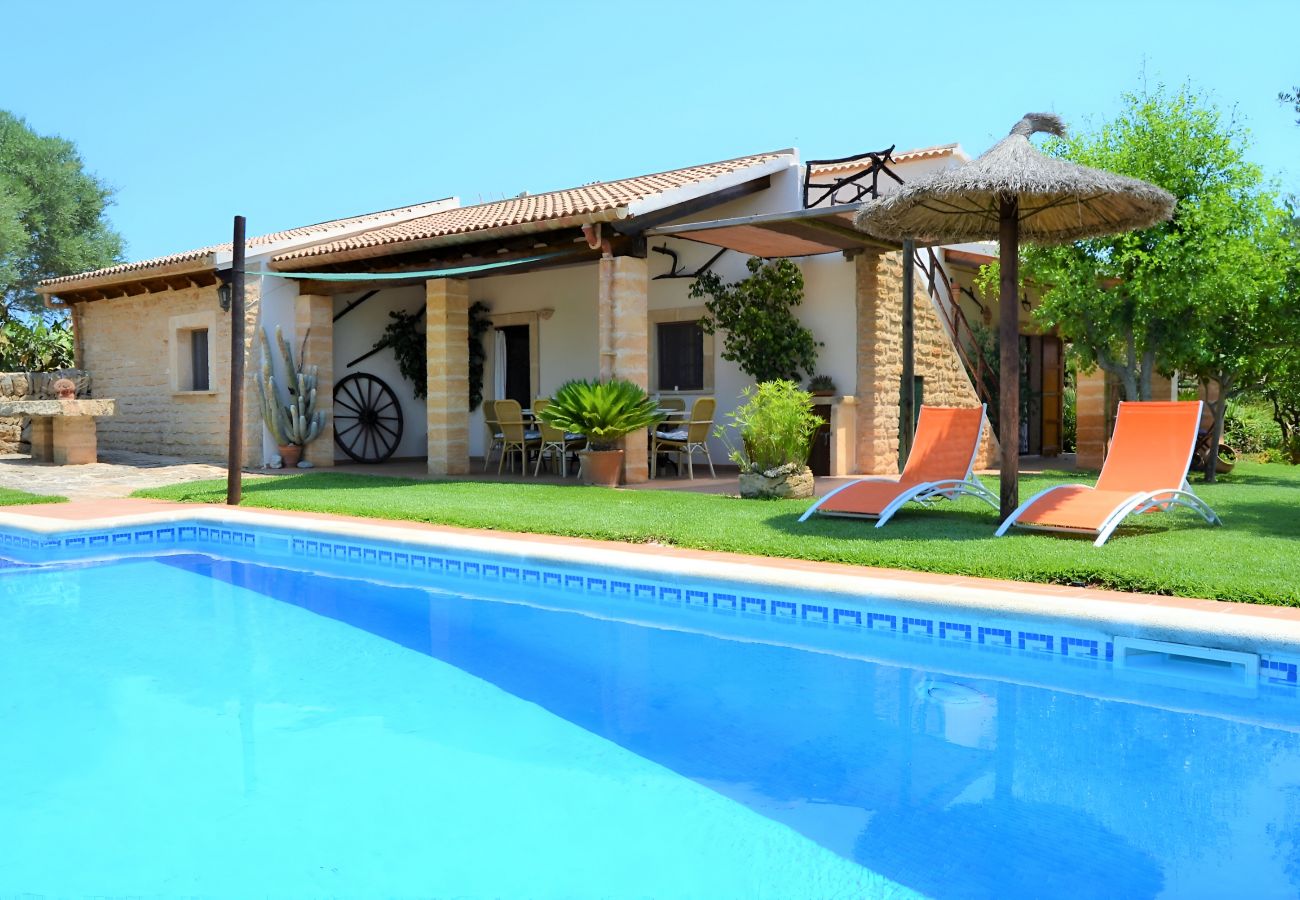 Pool and garden of Casa Ines in Mallorca